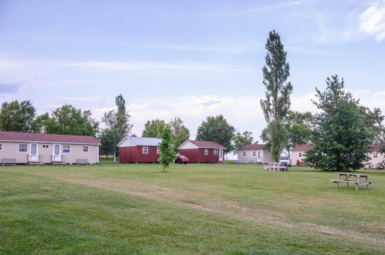 Rachel'S Motel And Cottages Surrey Zewnętrze zdjęcie